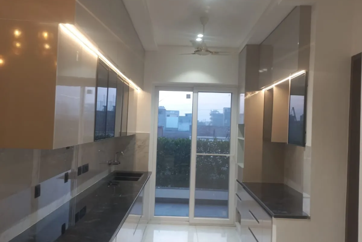 Galaxy Towers 3BHK Flats for Sale near Aerocity Mohali – High-rise residential project with modern Mivan construction