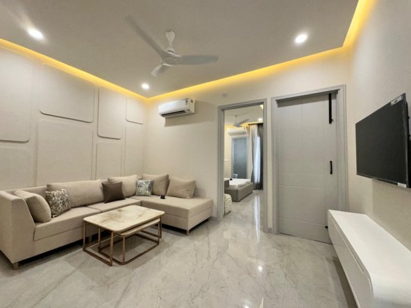 independent villa zirakpur garah pravesh