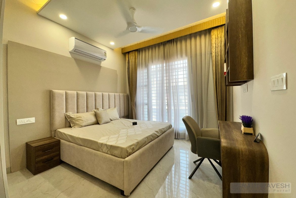 independent villa zirakpur garah pravesh