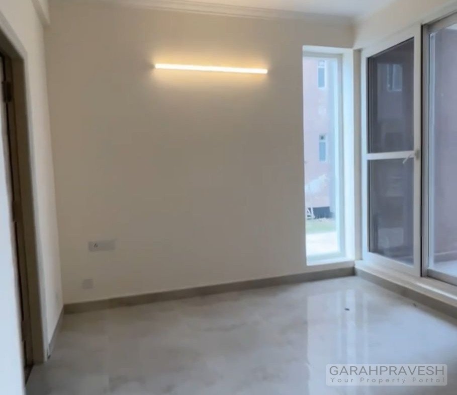 3BHK Ground Floor Apartment in Steel Strips Towers Derabassi – Spacious 2200 Sqft Flat with Balcony and Modern Amenities