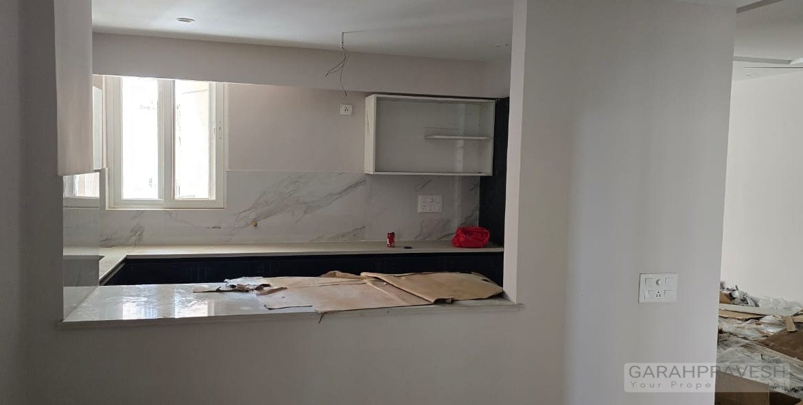 Fully-equipped modular kitchen in 3BHK apartment, Derabassi