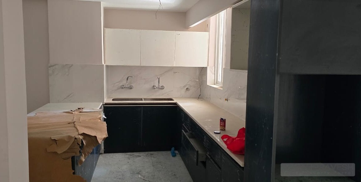 Fully-equipped modular kitchen in 3BHK apartment, Derabassi