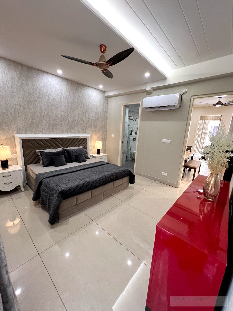 Fully furnished 3BHK designer flat for sale in Zirakpur with brand new furniture, lift access, modular kitchen, and spacious layout in a gated society near Patiala Road.