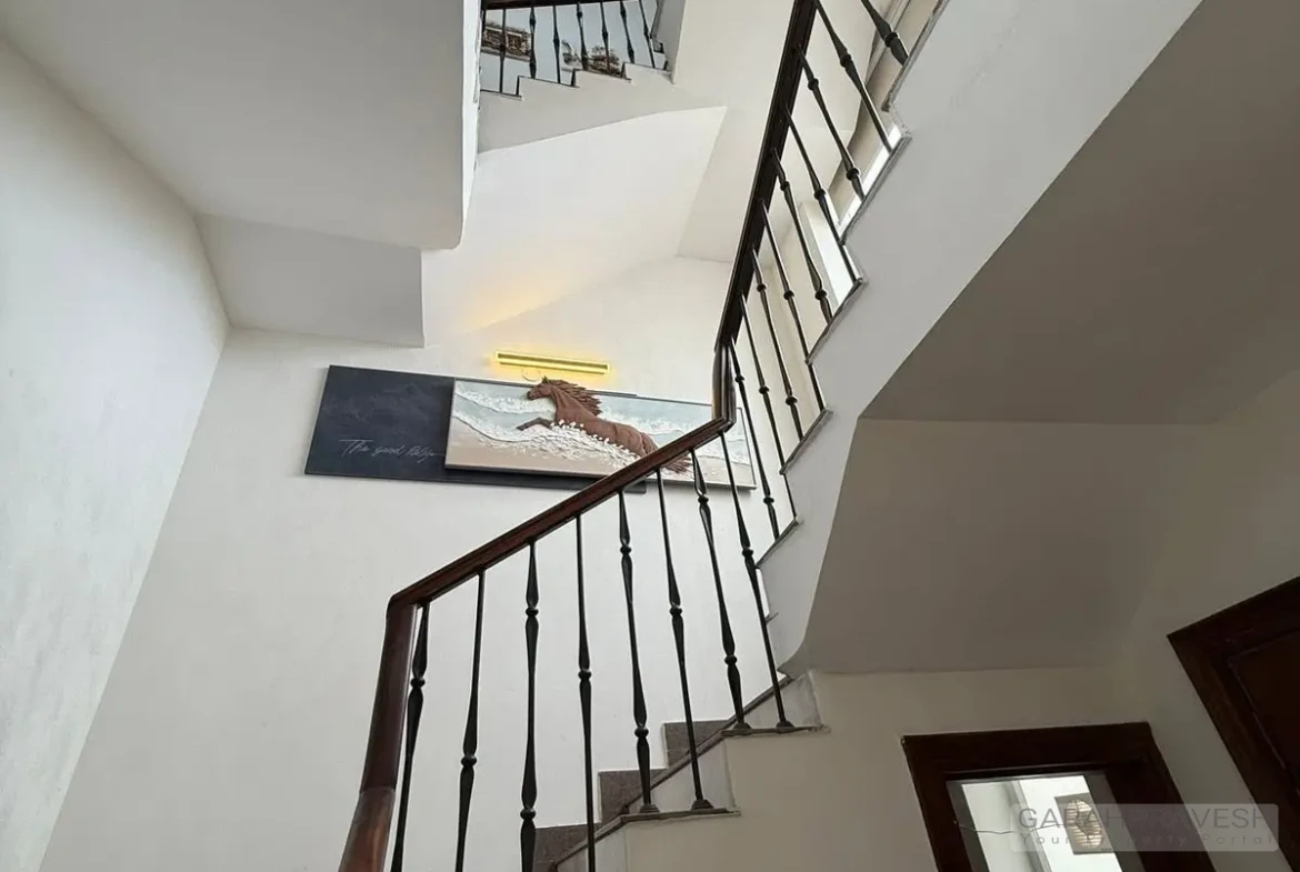 Independent 3BHK Duplex Villa for Sale in Gates Society Zirakpur – 2100 sq.ft. RERA approved, semi-furnished, clubhouse, parks, kids play area, 2 car parkings, near possession, safest green location, direct Patiala Highway connectivity – Contact Garah Pravesh 7087949434