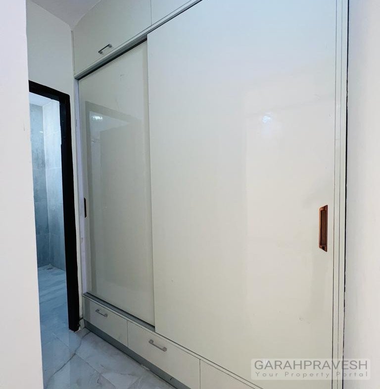 1BHK ready-to-move flat for sale in Sector 124 Sunny Enclave Mohali with branded fittings, free car parking, vastu-friendly design, and 90% bank loan – Contact Garah Pravesh at 7087949434 for best and transparent property deals.
