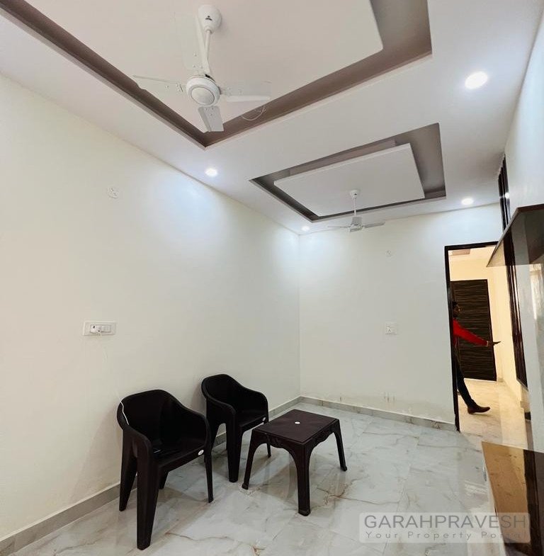 1BHK ready-to-move flat for sale in Sector 124 Sunny Enclave Mohali with branded fittings, free car parking, vastu-friendly design, and 90% bank loan – Contact Garah Pravesh at 7087949434 for best and transparent property deals.