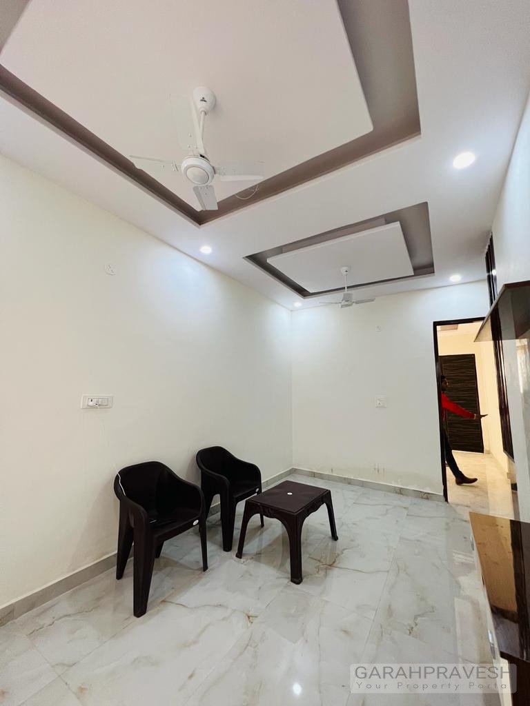 1BHK ready-to-move flat for sale in Sector 124 Sunny Enclave Mohali with branded fittings, free car parking, vastu-friendly design, and 90% bank loan – Contact Garah Pravesh at 7087949434 for best and transparent property deals.