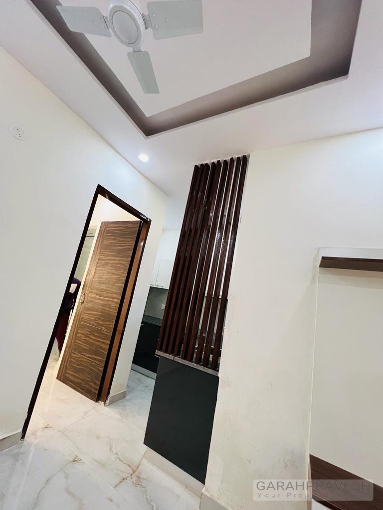 1BHK ready-to-move flat for sale in Sector 124 Sunny Enclave Mohali with branded fittings, free car parking, vastu-friendly design, and 90% bank loan – Contact Garah Pravesh at 7087949434 for best and transparent property deals.