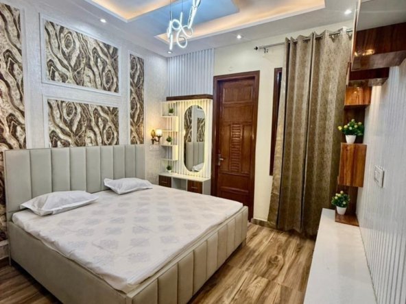 Semi-Furnished Ready to Move 4BHK Villa in Gated Society Kharar – Secure with CCTV and Underground Wiring