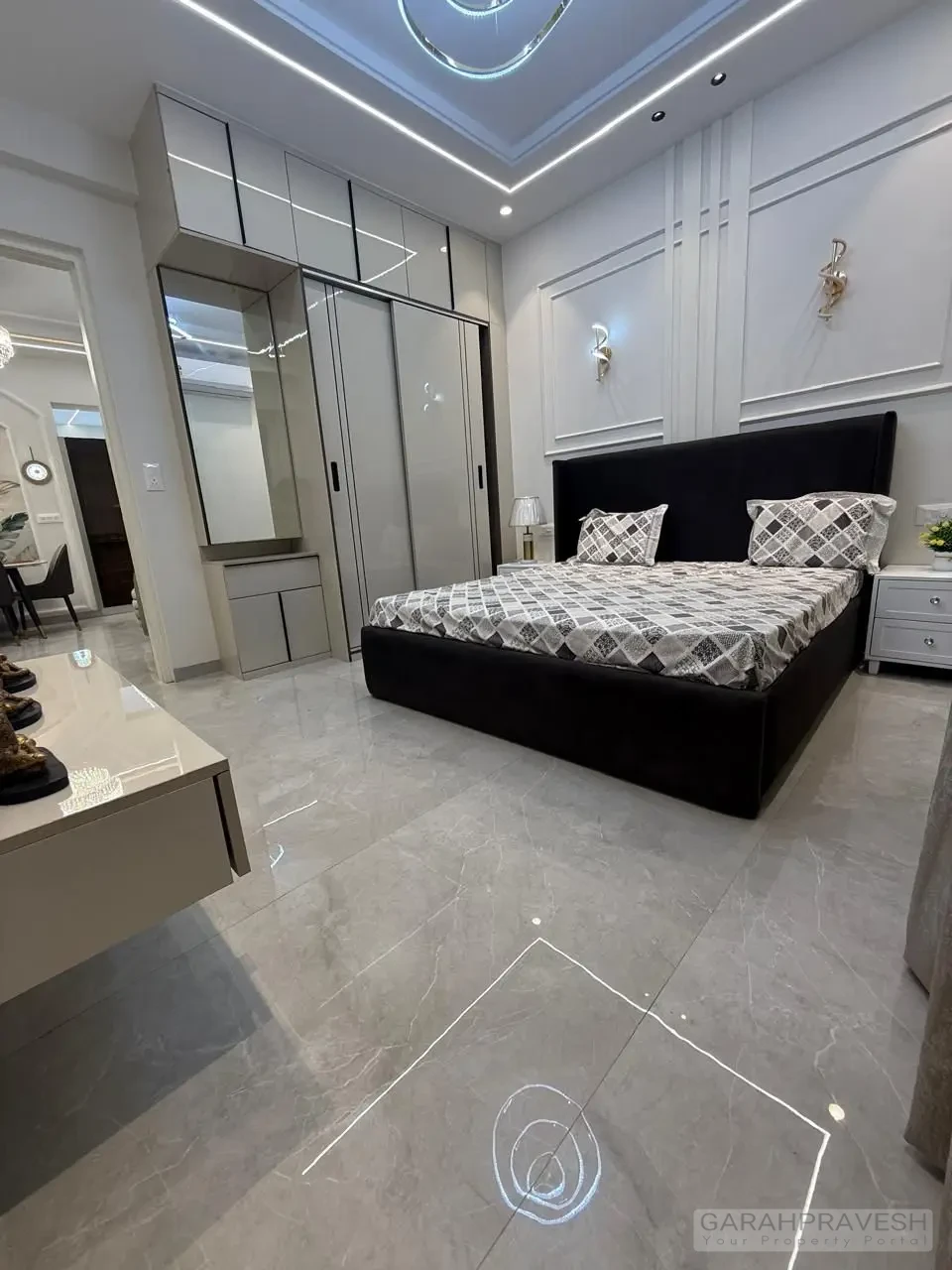 3BHK flats for sale in Green Paradise Zirakpur with lift, store, roof rights, gated community, clubhouse, parks, ready-to-move apartments – Best deals with Garah Pravesh 7087949434