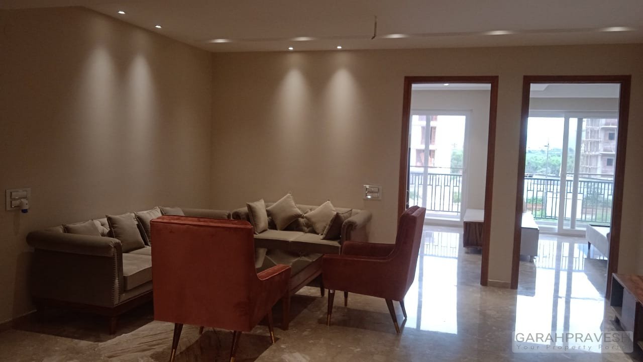 4BHK Independent Floor for Sale in DLF Amravati Panchkula – Ready to Move, 300 Gaz Plot, Gated Community with Clubhouse & Green Parks