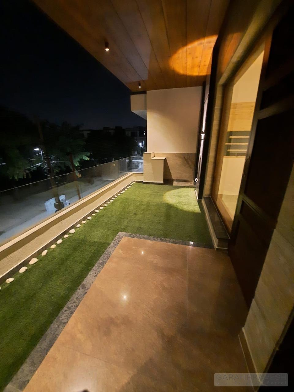 Luxury 10 Marla 5BHK Villa for Sale in Sector 79 Mohali – double storey independent house, park-facing, 6 car parking, modern facade with premium teak wood and Jaguar fittings.
