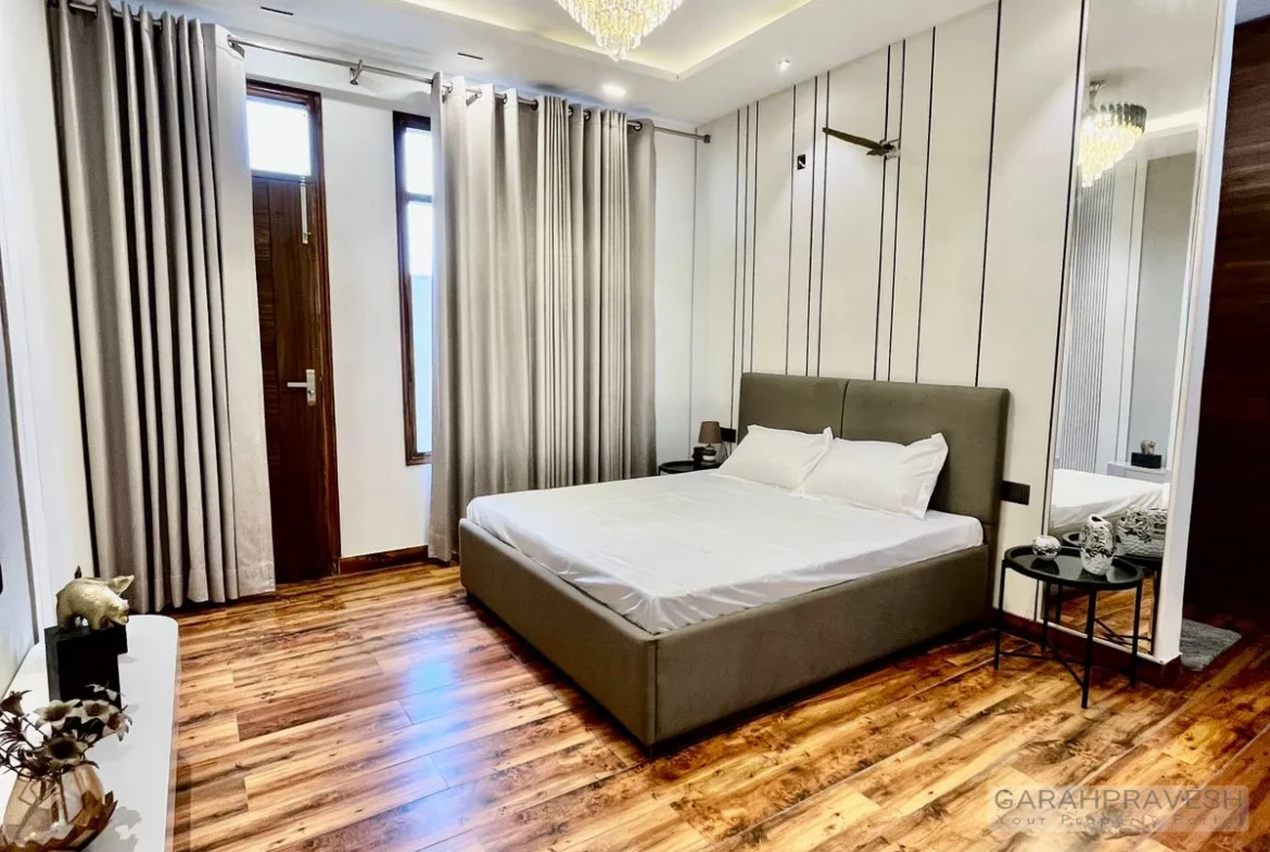 Ready-to-move 3BHK independent floor for sale at Emperor Parsvnath Greens Derabassi near Chandigarh, spacious 210 gaz semi-furnished home with modern amenities – Garah Pravesh 7087949434