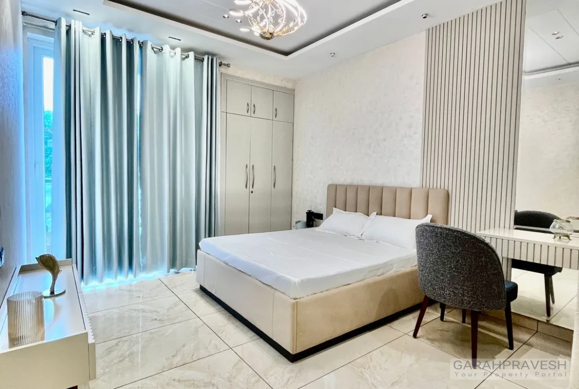 Ready-to-move 3BHK independent floor for sale at Emperor Parsvnath Greens Derabassi near Chandigarh, spacious 210 gaz semi-furnished home with modern amenities – Garah Pravesh 7087949434