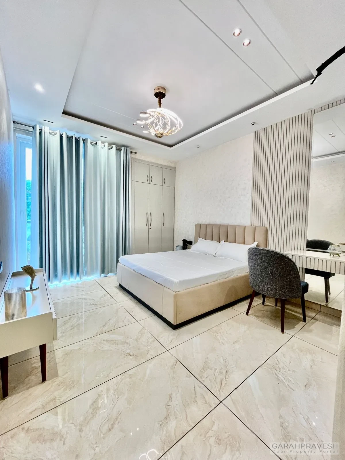 Ready-to-move 3BHK independent floor for sale at Emperor Parsvnath Greens Derabassi near Chandigarh, spacious 210 gaz semi-furnished home with modern amenities – Garah Pravesh 7087949434