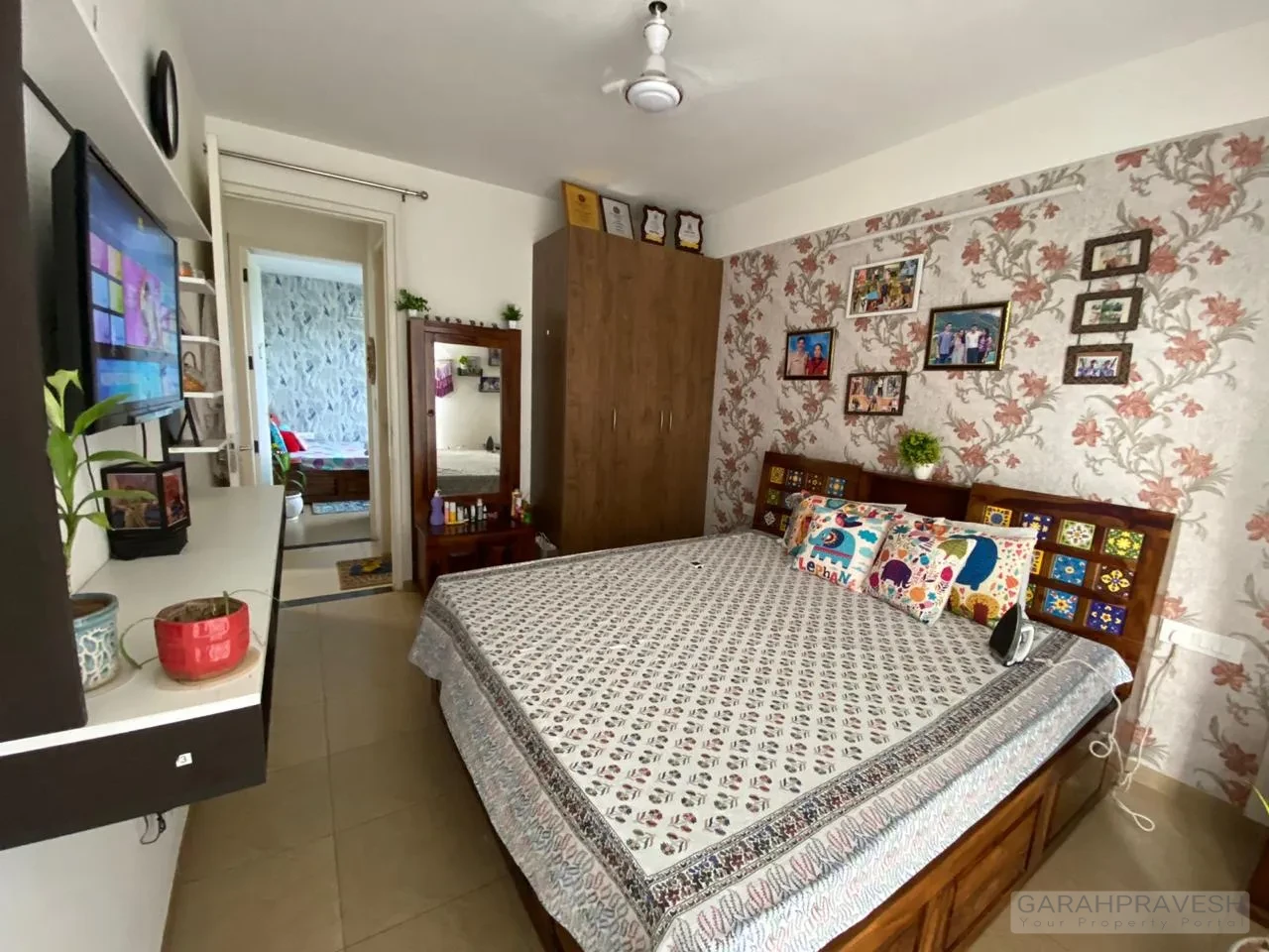 3BHK corner flat for sale in Sushma Joynest ZRK Zirakpur, first floor ready to move apartment with 3-side open layout, covered parking, gated society and modern amenities.