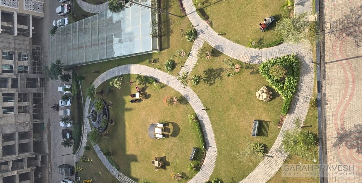 Luxury 4BHK Penthouse for Sale in Hermitage Centralis Zirakpur – 3400 sqft ready-to-move penthouse with modern amenities, park-facing views, and premium VIP Road location