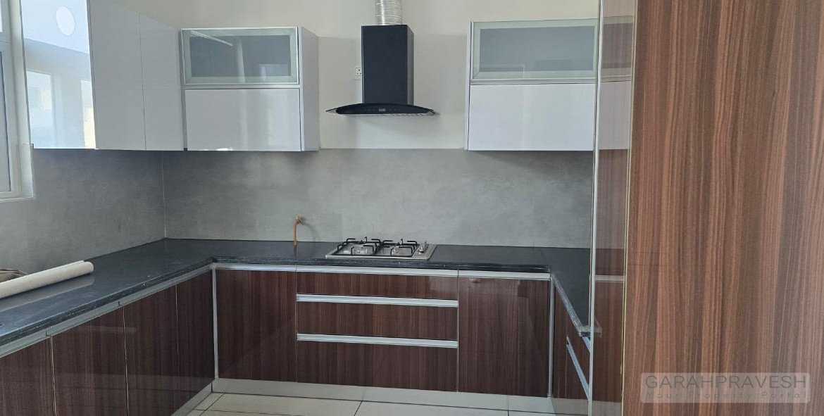 Luxury 4BHK Penthouse for Sale in Hermitage Centralis Zirakpur – 3400 sqft ready-to-move penthouse with modern amenities, park-facing views, and premium VIP Road location