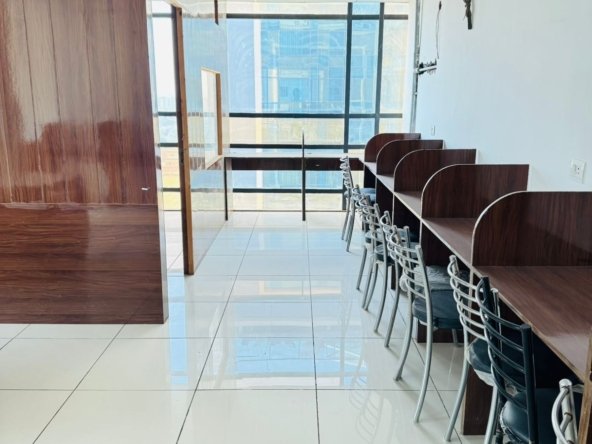 Premium furnished office space for sale in Tricity Trade Tower Zirakpur, 816 sq ft ready-to-move commercial office with workstations, parking and NH connectivity
