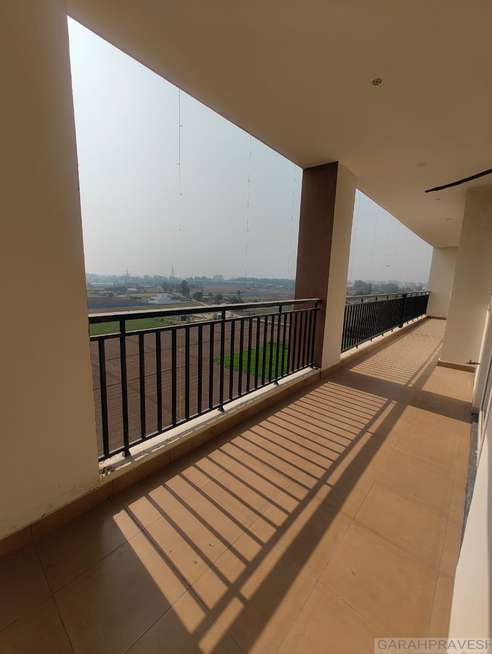 3 and 4 BHK luxury apartments for sale in Hi-Greens Dhakoli Zirakpur near PR7 Airport Road with forest view balconies, rooftop swimming pool and modern clubhouse amenities