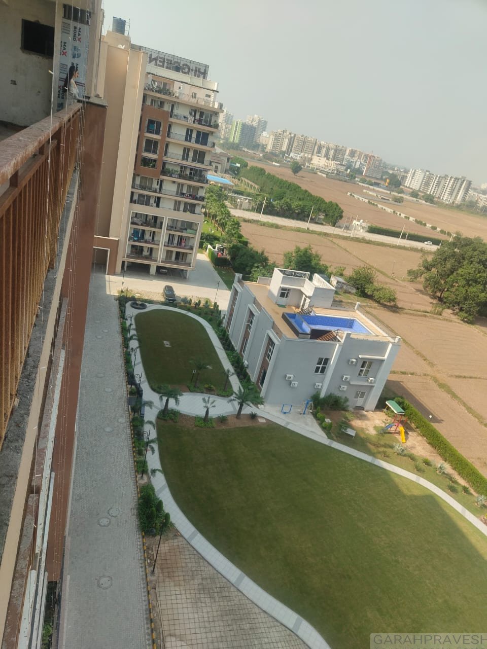 3 and 4 BHK luxury apartments for sale in Hi-Greens Dhakoli Zirakpur near PR7 Airport Road with forest view balconies, rooftop swimming pool and modern clubhouse amenities