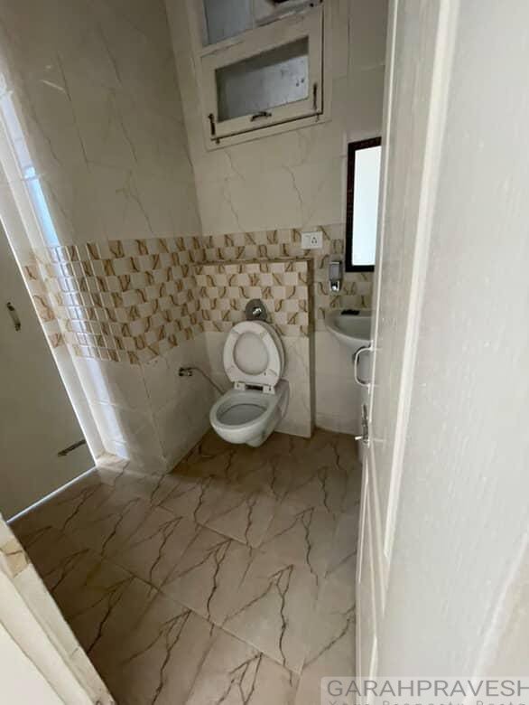 3BHK ready to move flat for sale in Mona City Homes JTPL Kharar Landran Road, 1500 sq.ft first floor gated society apartment with park and kids play area priced at 56 lakhs