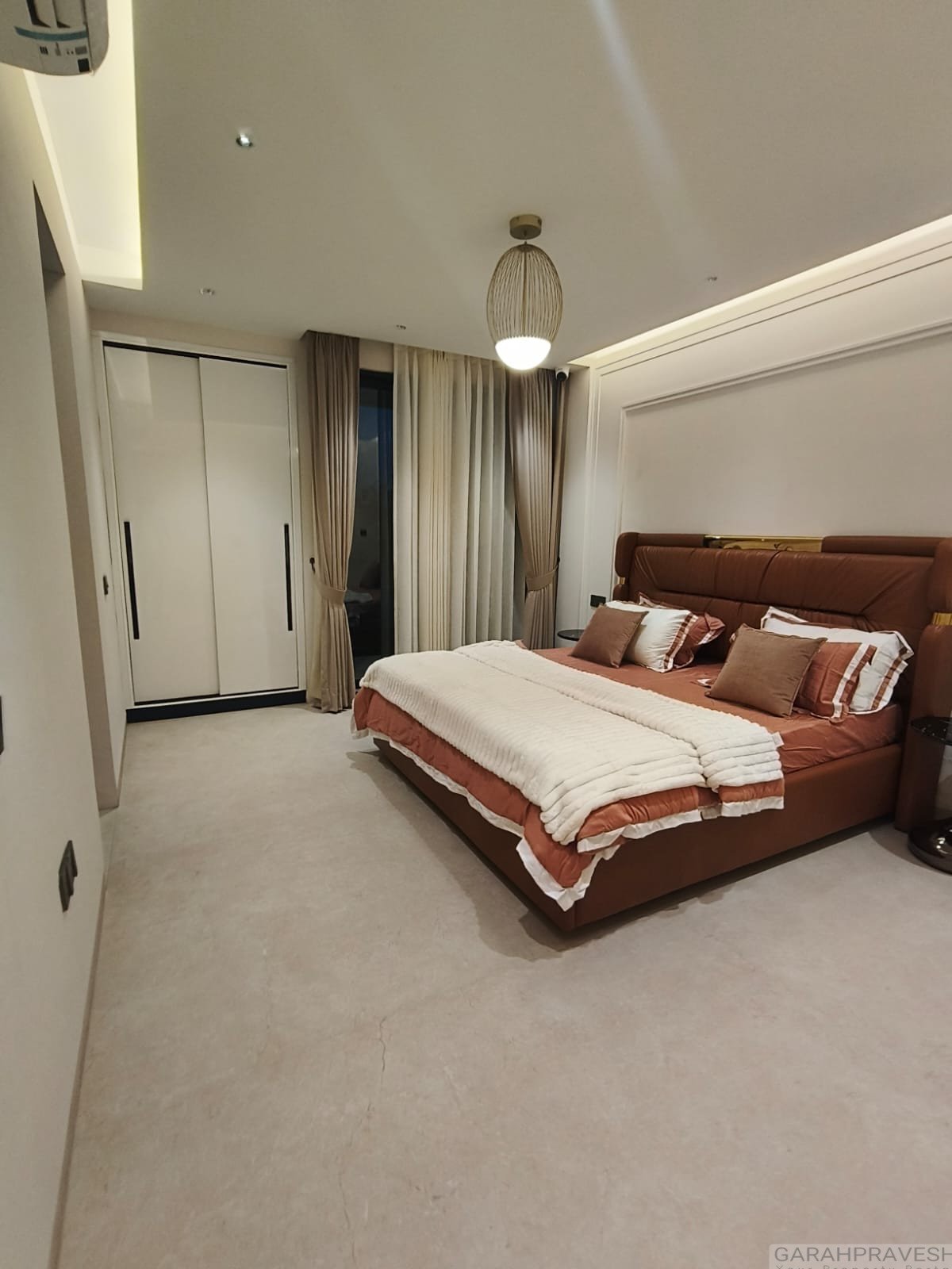 Hermitage Royale Zirakpur – Ultra-luxury fully furnished 3 BHK residences with world-class amenities and high investment potential.